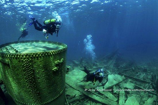 Diver's Den
